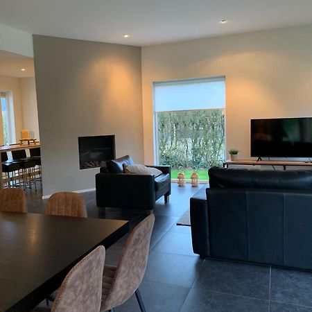 Villa Riverside Met Hottub, Eigen Aanlegsteiger, Zwemtrap, Trampoline En Kano'S 제이볼데 외부 사진